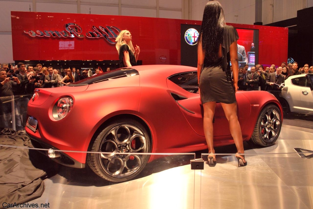 alfa-romeo-4c-concept-review-68005.jpg